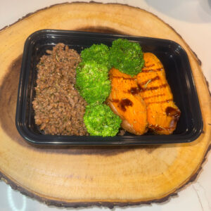 Lean Ground Beef 97% Fat-Free, with Baked Sweet Potatoes and Steamed Broccoli